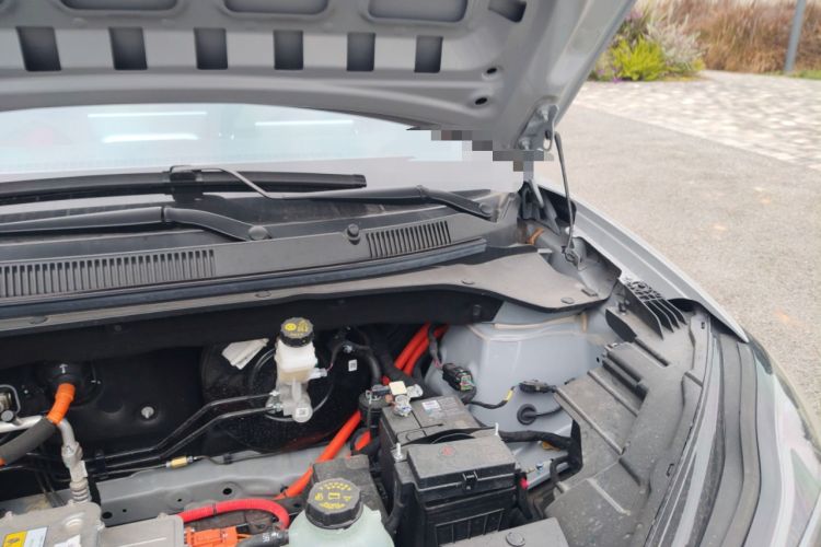 Used Wuling Bingo PLUS 2024 401 km Range 5-Seater Version Engine Bay Left
