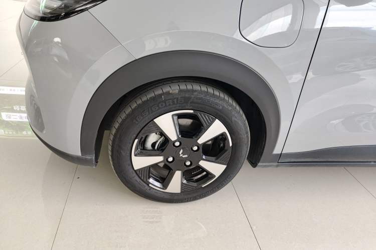 Used Wuling Bingo PLUS 2024 510 km Flagship Edition Four-Seater Version Exterior 4