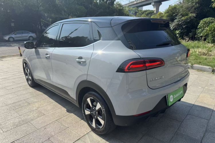 Used Wuling Bingo PLUS 2024 330 km Range Five-Seater Version Exterior 5