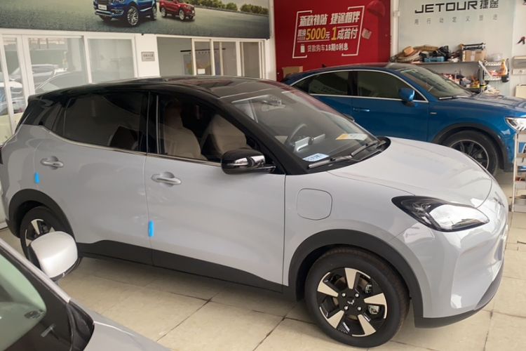 Used Wuling Bingo PLUS 2024 330 km Range Five-Seater Version Exterior 5