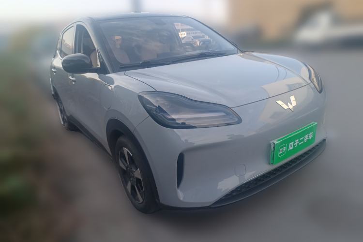 Used Wuling Bingo PLUS 2024 510 km Range 5-Seater Version Front Right 45 Deg