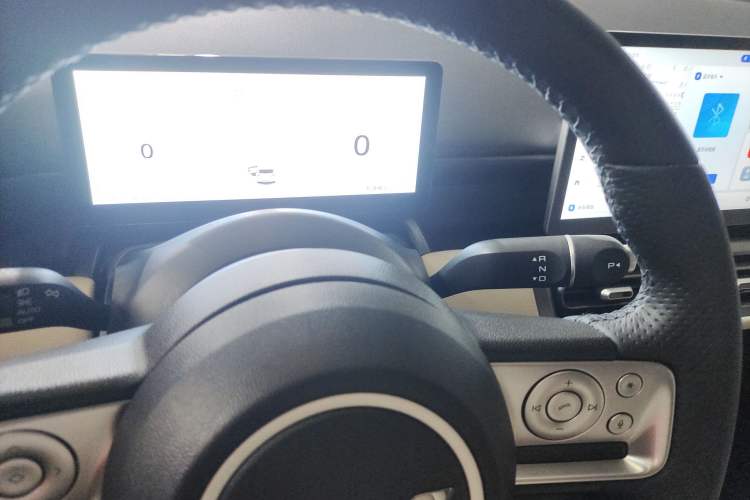 Used Wuling Bingo PLUS 2024 510 km Flagship Edition Four-Seater Version Gear Lever