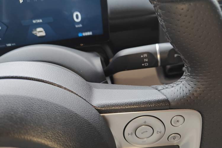 Used Wuling Bingo PLUS 2024 510 km Flagship Edition Four-Seater Version Gear Lever