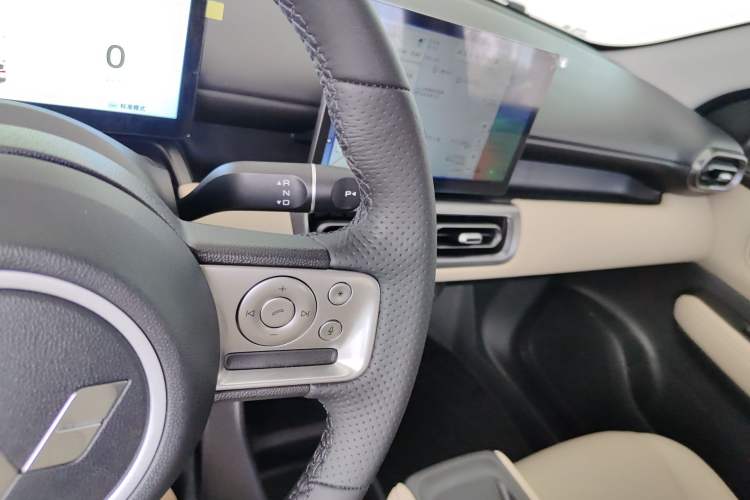 Used Wuling Bingo PLUS 2024 510 km Flagship Edition Four-Seater Version Gear Lever