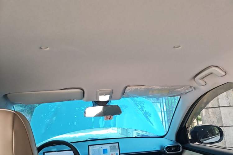 Used Wuling Bingo PLUS 2024 330 km Range Five-Seater Version Headliner