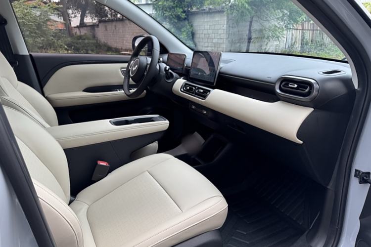 Used Wuling Bingo PLUS 2024 510 km Flagship Edition Four-Seater Version Interior 1