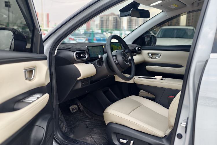 Used Wuling Bingo PLUS 2024 401 km Range 5-Seater Version Interior 1