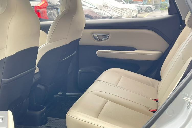 Used Wuling Bingo PLUS 2024 401 km Flagship Edition Four-Seater Version Interior 5