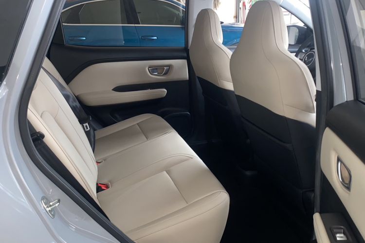 Used Wuling Bingo PLUS 2024 330 km Range Five-Seater Version Interior 6