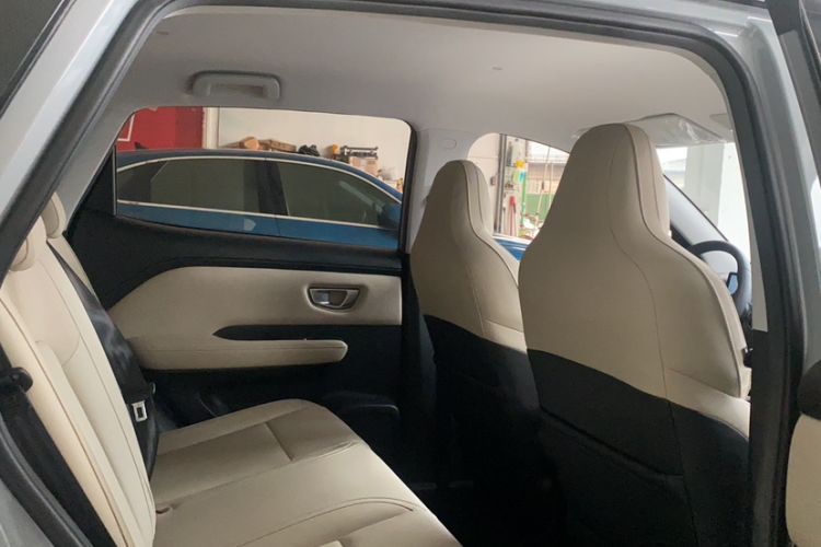Used Wuling Bingo PLUS 2024 330 km Range Five-Seater Version Interior 7