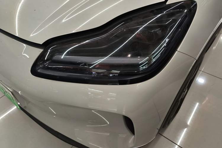 Used Wuling Bingo PLUS 2024 401 km Range 5-Seater Version Left Front Headlight