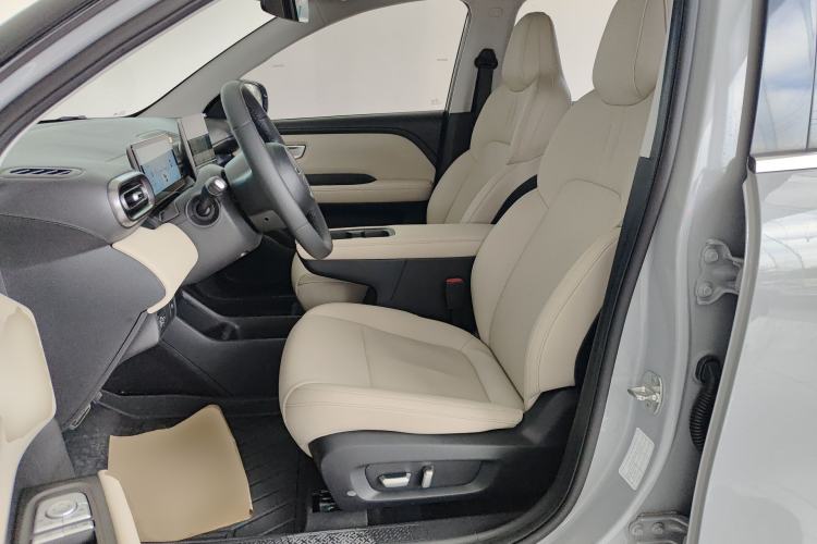 Used Wuling Bingo PLUS 2024 510 km Flagship Edition Four-Seater Version Left Front Seat