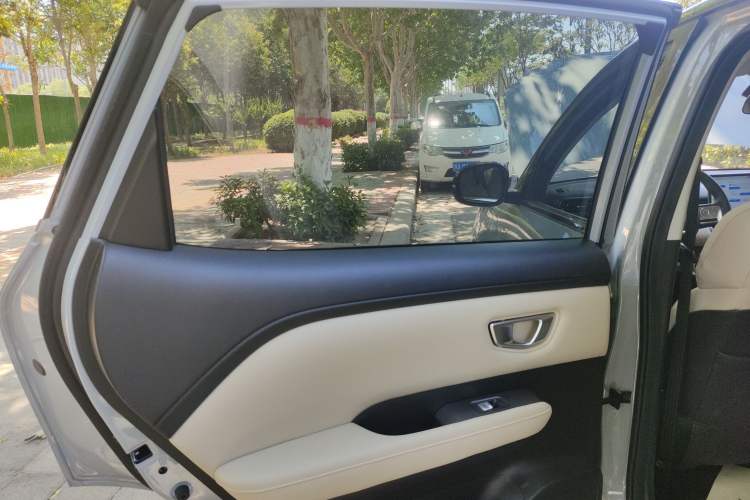 Used Wuling Bingo PLUS 2024 510 km Flagship Edition Four-Seater Version Left Rear Door Interior
