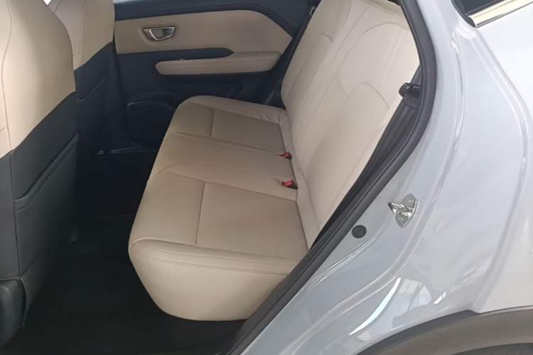 Used Wuling Bingo PLUS 2024 510 km Flagship Edition Four-Seater Version Left Rear Seat