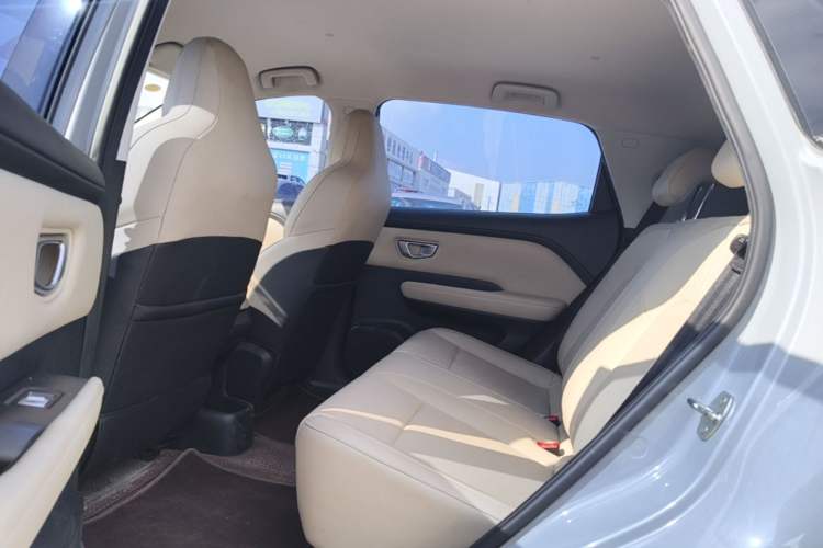 Used Wuling Bingo PLUS 2024 510 km Flagship Edition Four-Seater Version Left Rear Seat