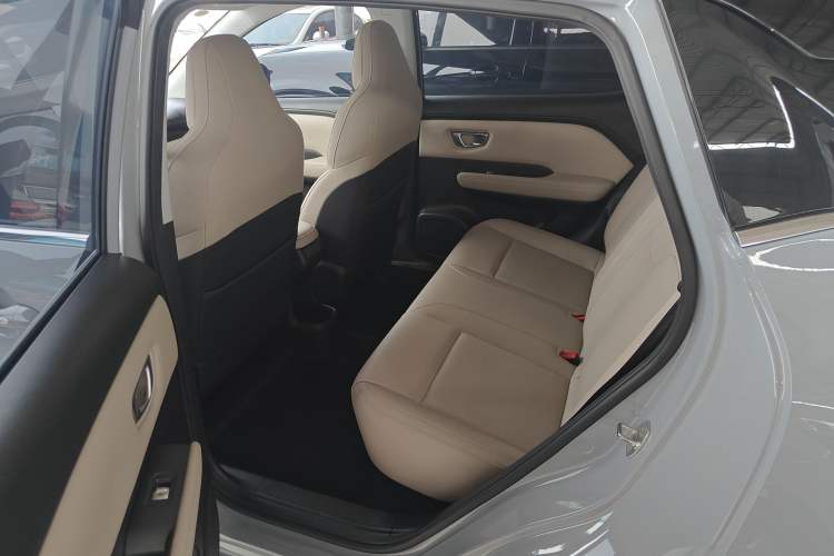 Used Wuling Bingo PLUS 2024 510 km Flagship Edition Four-Seater Version Left Rear Seat
