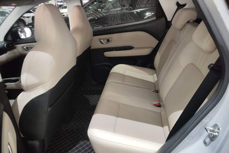 Used Wuling Bingo PLUS 2024 510 km Flagship Edition Four-Seater Version Left Rear Seat