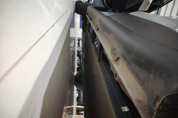 Used Wuling Bingo PLUS 2024 510 km Flagship Edition Four-Seater Version Left Side Sill