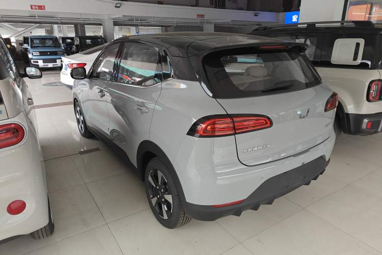 Used Wuling Bingo PLUS 2024 330 km Range Five-Seater Version Rear Left 45 Deg
