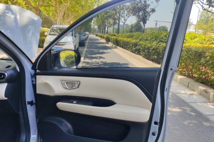 Used Wuling Bingo PLUS 2024 510 km Flagship Edition Four-Seater Version Right Front Door Interior