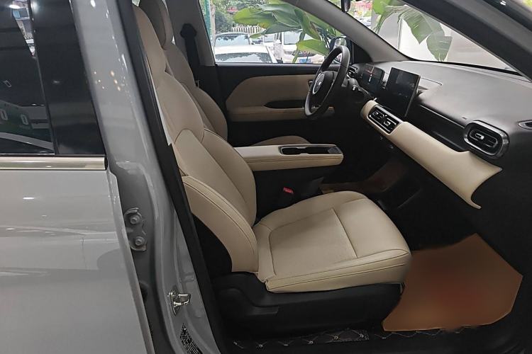 Used Wuling Bingo PLUS 2024 510 km Flagship Edition Four-Seater Version Right Front Seat