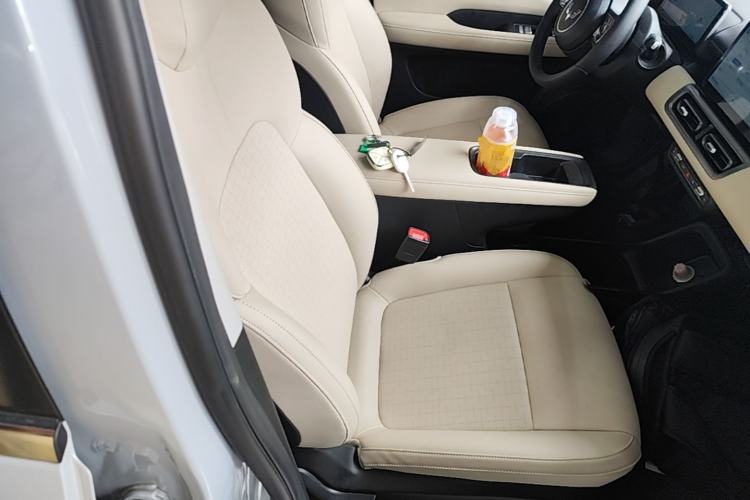 Used Wuling Bingo PLUS 2024 401 km Flagship Edition Four-Seater Version Right Front Seat