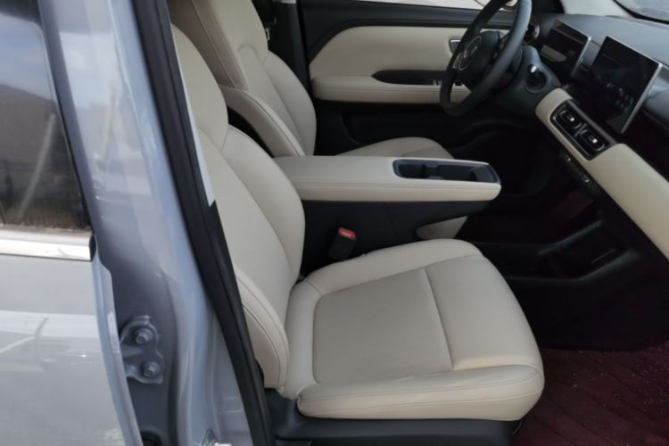 Used Wuling Bingo PLUS 2024 510 km Flagship Edition Four-Seater Version Right Front Seat