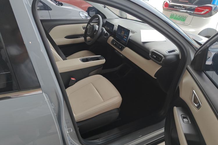 Used Wuling Bingo PLUS 2024 510 km Flagship Edition Four-Seater Version Right Front Seat