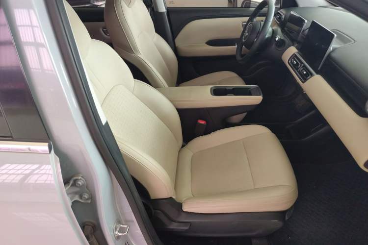 Used Wuling Bingo PLUS 2024 510 km Flagship Edition Four-Seater Version Right Front Seat
