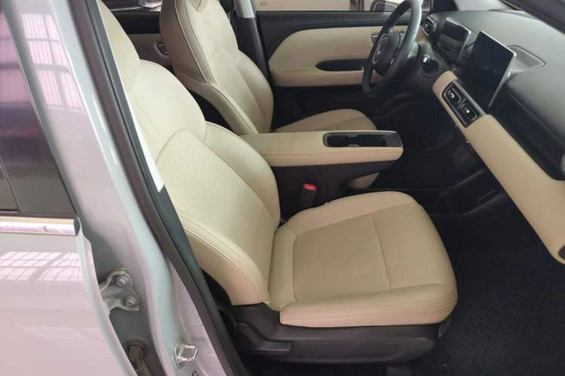Used Wuling Bingo PLUS 2024 510 km Flagship Edition Four-Seater Version Right Front Seat