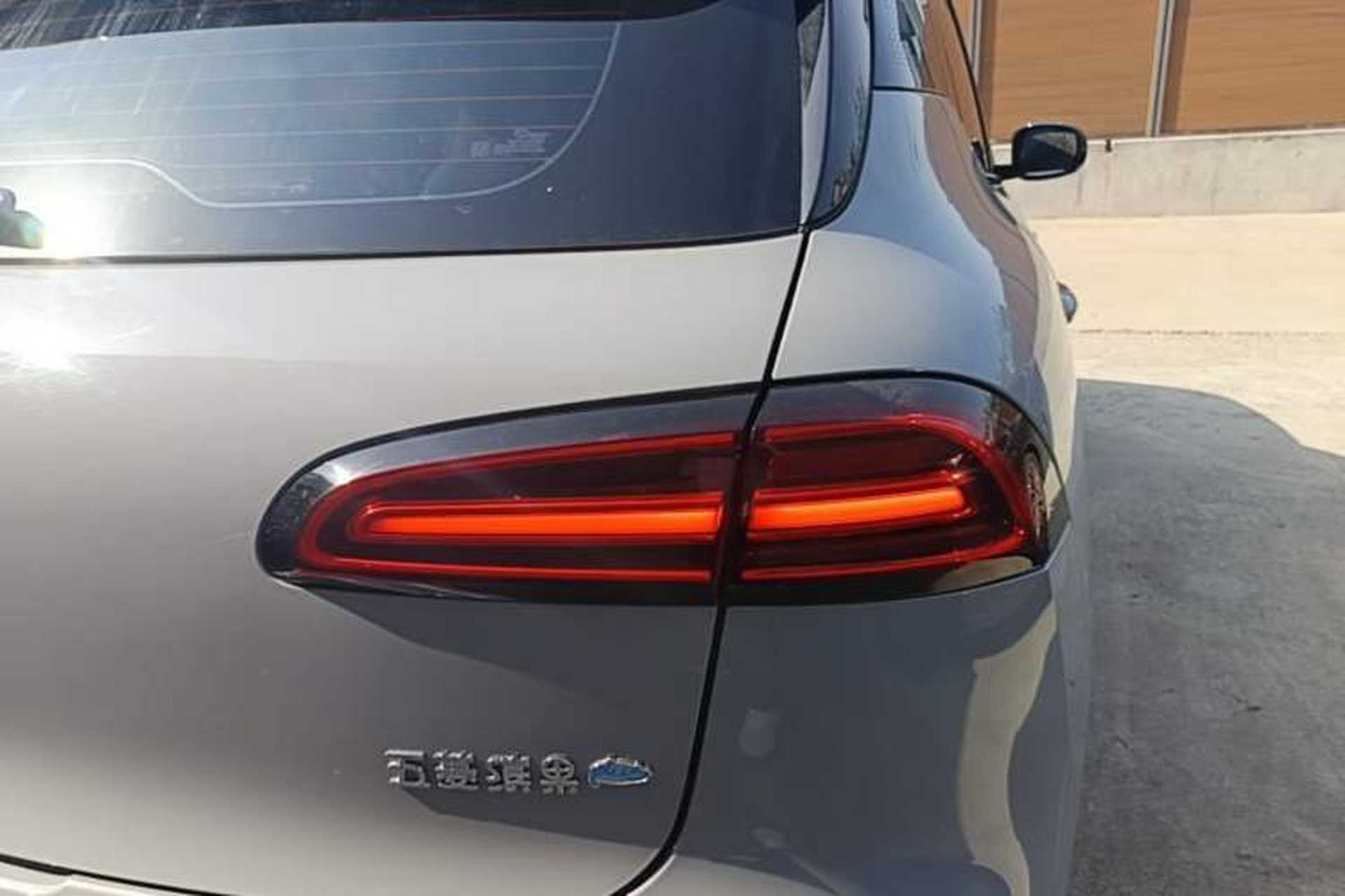 Used Wuling Bingo PLUS 2024 510 km Flagship Edition Four-Seater Version Right Rear Taillight