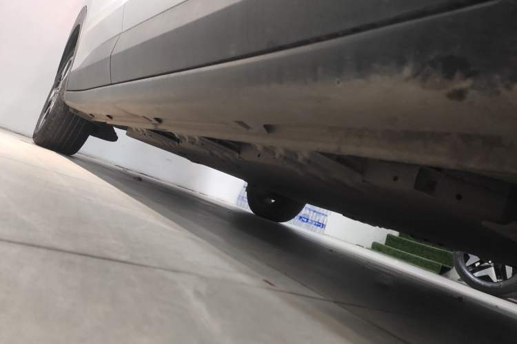Used Wuling Bingo PLUS 2024 510 km Flagship Edition Four-Seater Version Right Side Sill