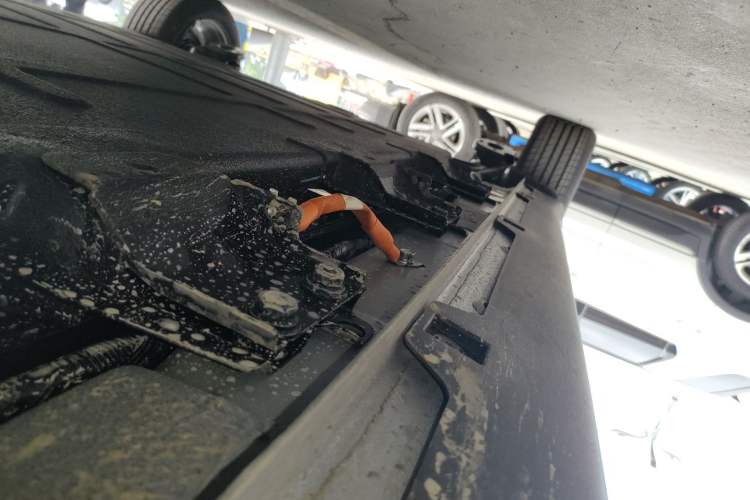 Used Wuling Bingo PLUS 2024 401 km Range 5-Seater Version Right Side Sill