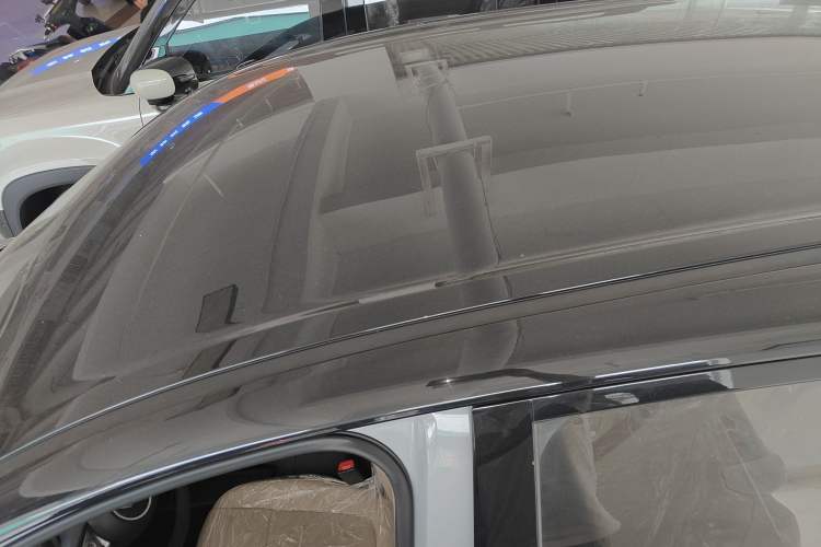 Used Wuling Bingo PLUS 2024 330 km Range Five-Seater Version Roof