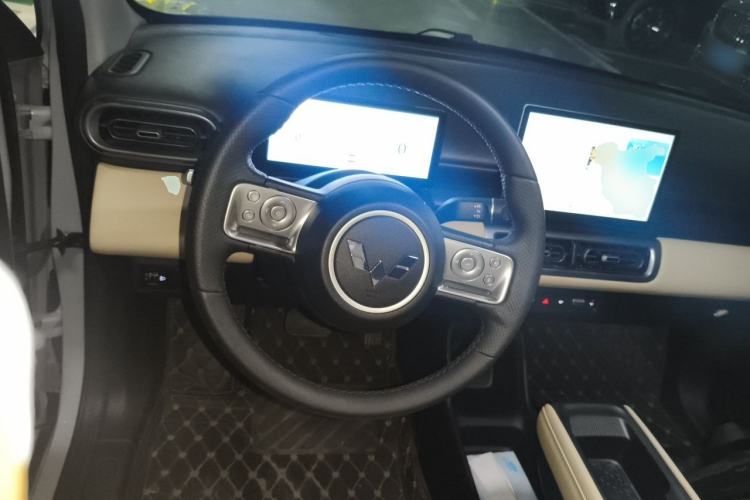 Used Wuling Bingo PLUS 2024 510 km Flagship Edition Four-Seater Version Steering Wheel