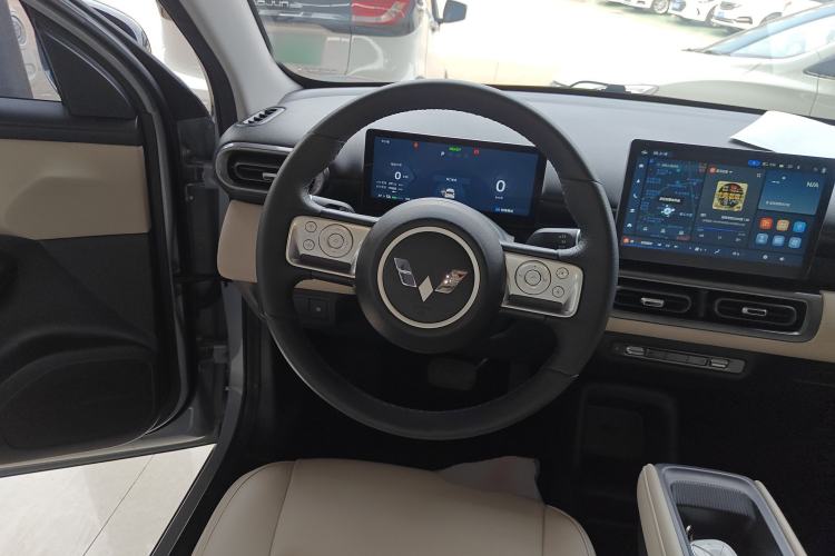 Used Wuling Bingo PLUS 2024 510 km Flagship Edition Four-Seater Version Steering Wheel