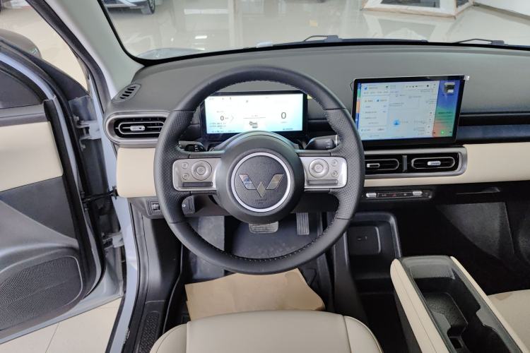 Used Wuling Bingo PLUS 2024 510 km Flagship Edition Four-Seater Version Steering Wheel