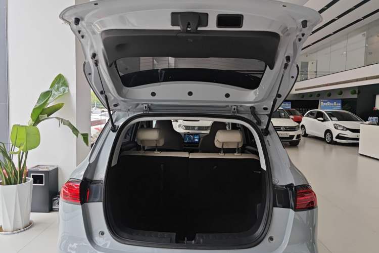 Used Wuling Bingo PLUS 2024 510 km Flagship Edition Four-Seater Version Trunk