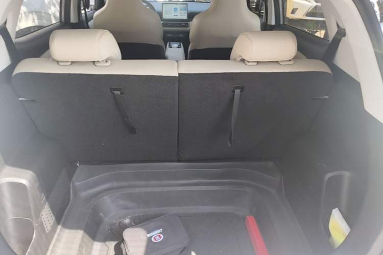 Used Wuling Bingo PLUS 2024 510 km Flagship Edition Four-Seater Version Trunk