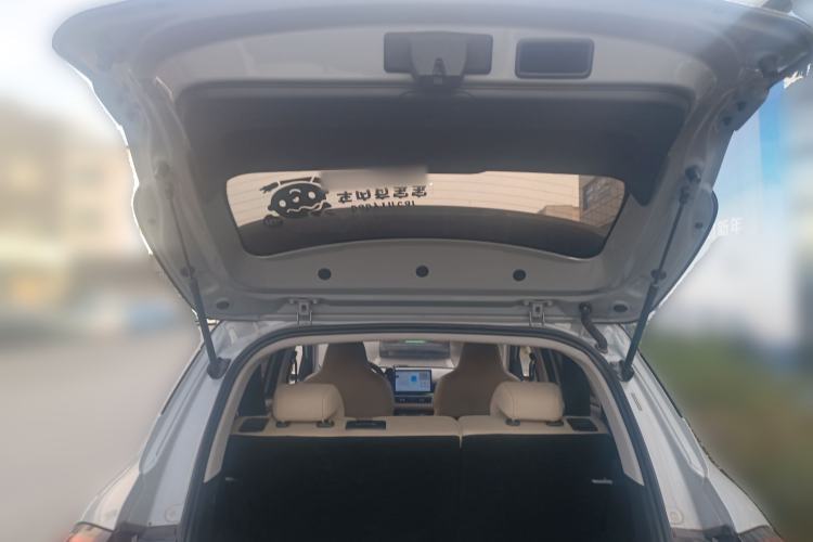 Used Wuling Bingo PLUS 2024 510 km Range 5-Seater Version Trunk
