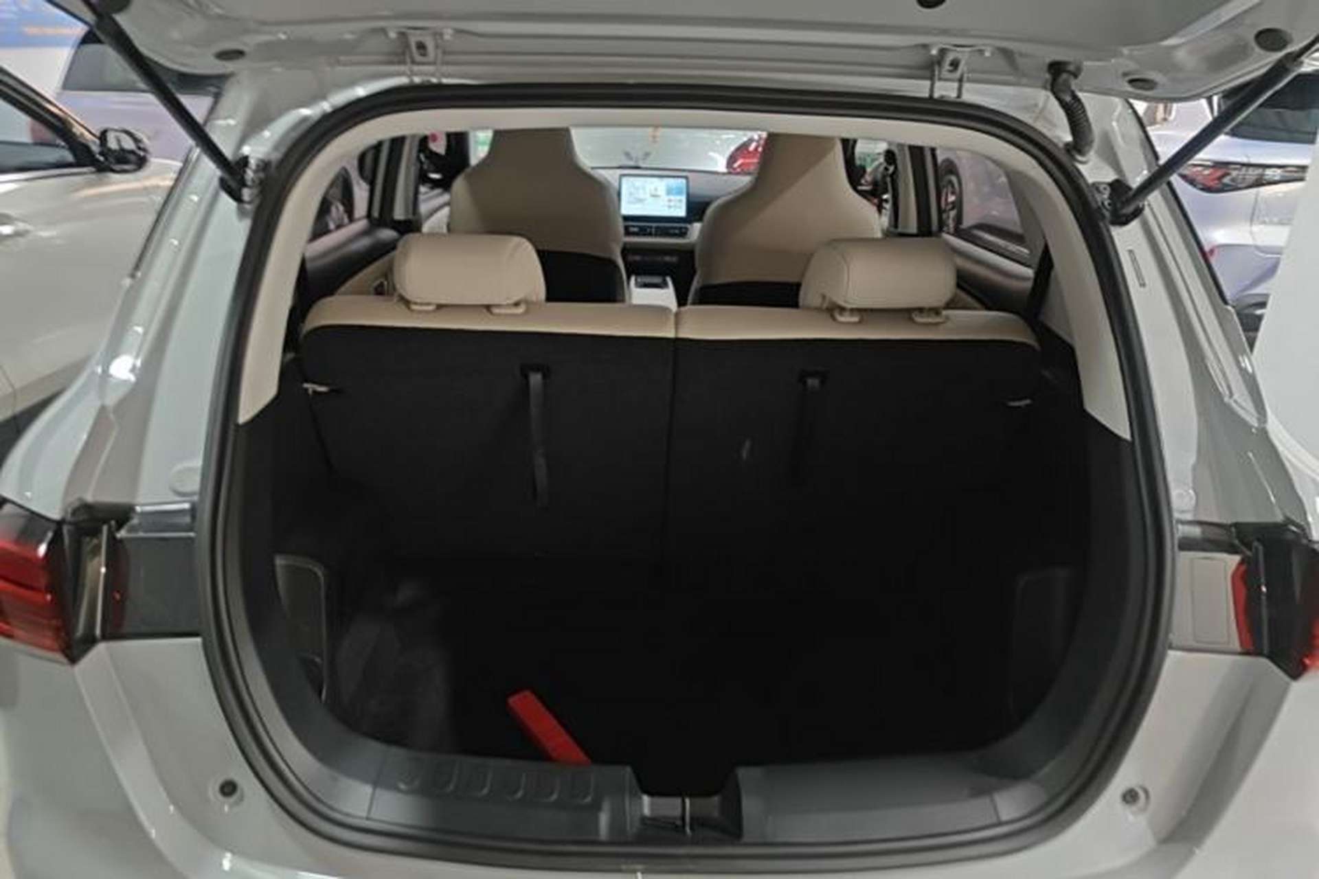 Used Wuling Bingo PLUS 2024 510 km Flagship Edition Four-Seater Version Trunk