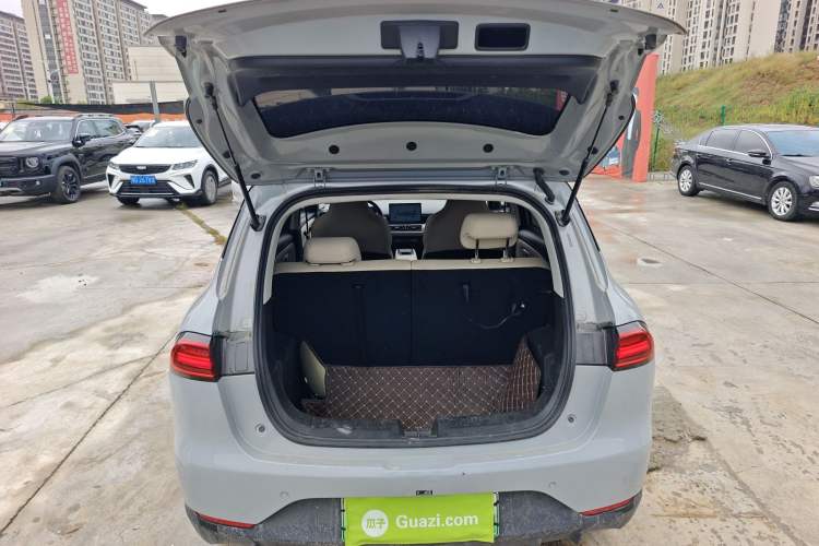 Used Wuling Bingo PLUS 2024 510 km Flagship Edition Four-Seater Version Trunk