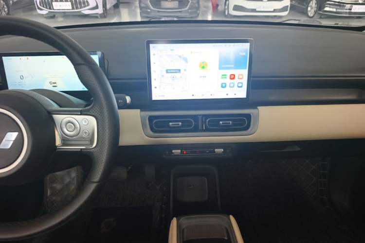 Used Wuling Bingo PLUS 2024 330 km Range Five-Seater Version Audio And AC Panel