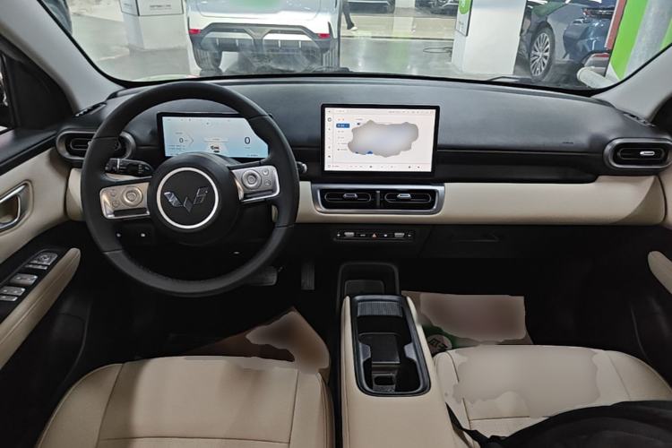 Used Wuling Bingo PLUS 2024 510 km Range 5-Seater Version Center Console