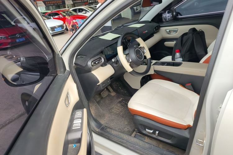 Used Wuling Bingo PLUS 2024 510 km Range 5-Seater Version Driver Seat