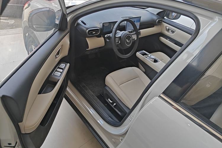 Used Wuling Bingo PLUS 2024 510 km Range 5-Seater Version Driver Seat