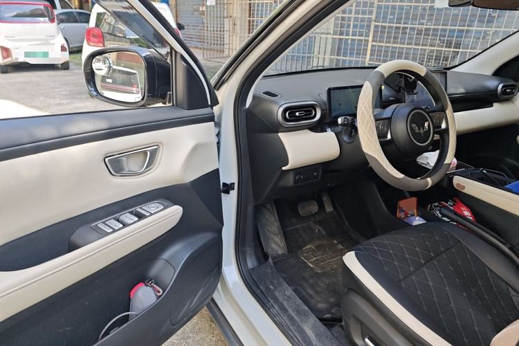 Used Wuling Bingo PLUS 2024 401 km Range 5-Seater Version Driver Seat