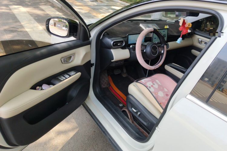 Used Wuling Bingo PLUS 2024 401 km Range 5-Seater Version Driver Seat