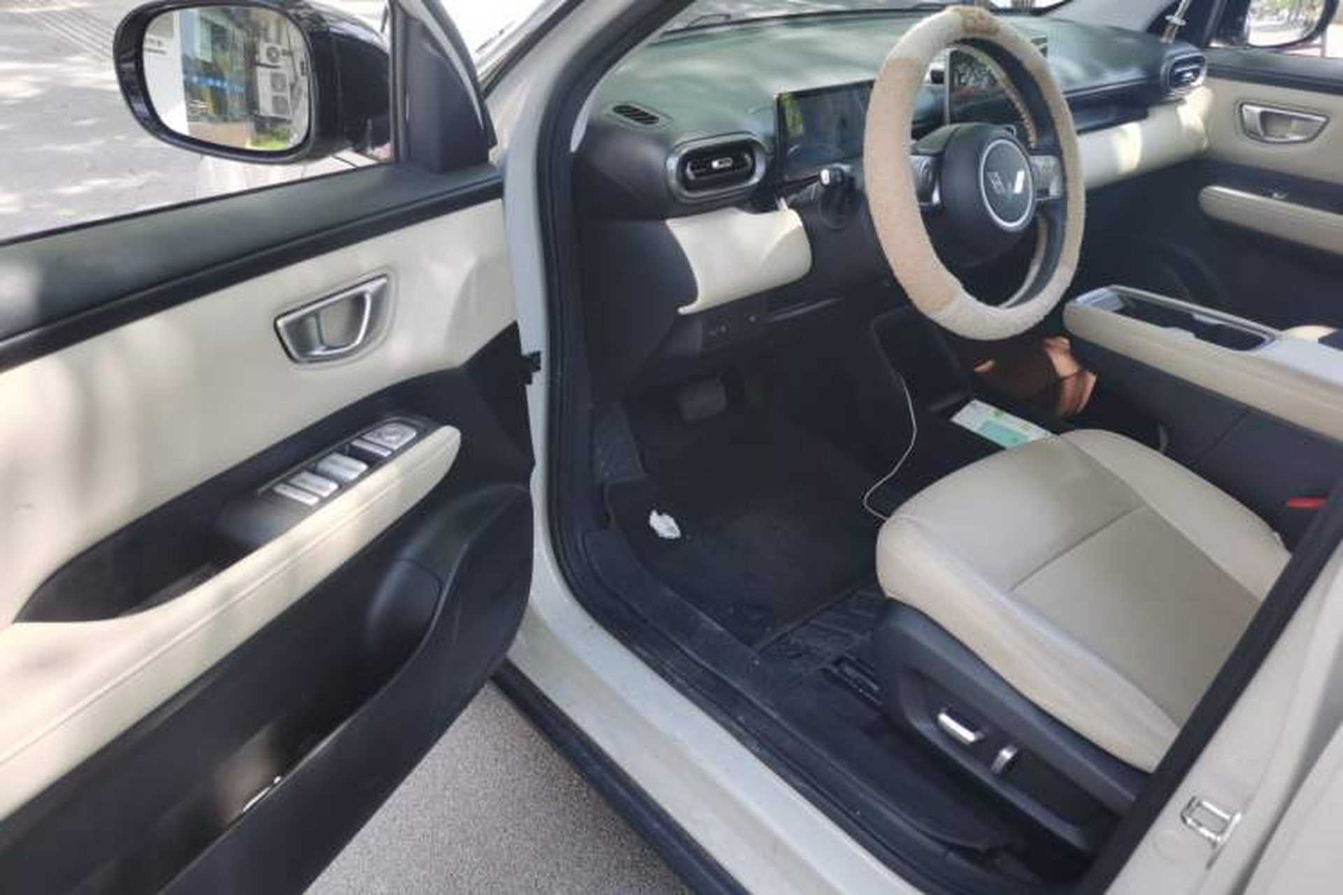Used Wuling Bingo PLUS 2024 330 km Range Five-Seater Version Driver Seat