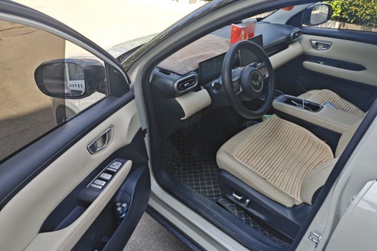 Used Wuling Bingo PLUS 2024 510 km Range 5-Seater Version Driver Seat